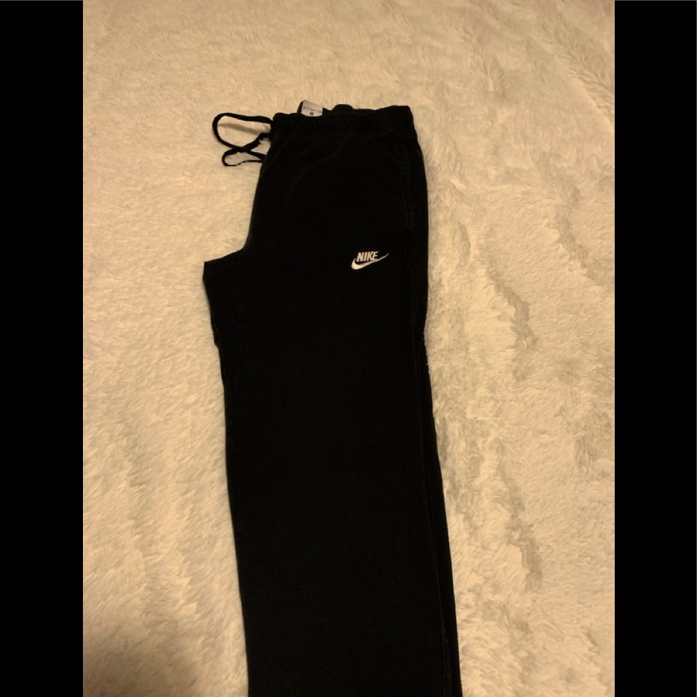 Medium Nike sweatpants